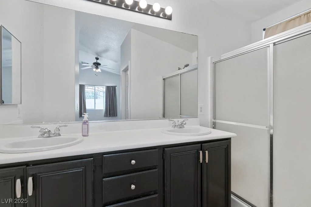 688 Castlebridge, Las Vegas, NV 89123