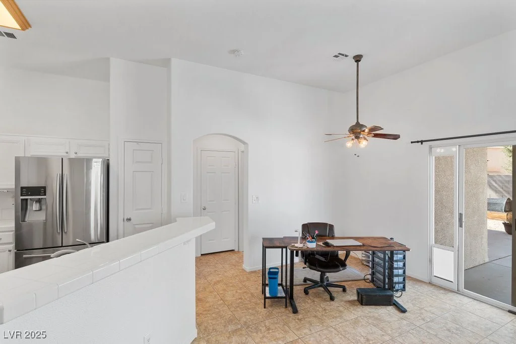 688 Castlebridge, Las Vegas, NV 89123