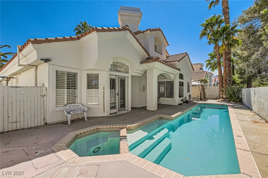 8124 Bay Harbor, Las Vegas, NV 89128