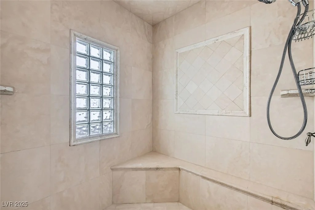8124 Bay Harbor, Las Vegas, NV 89128