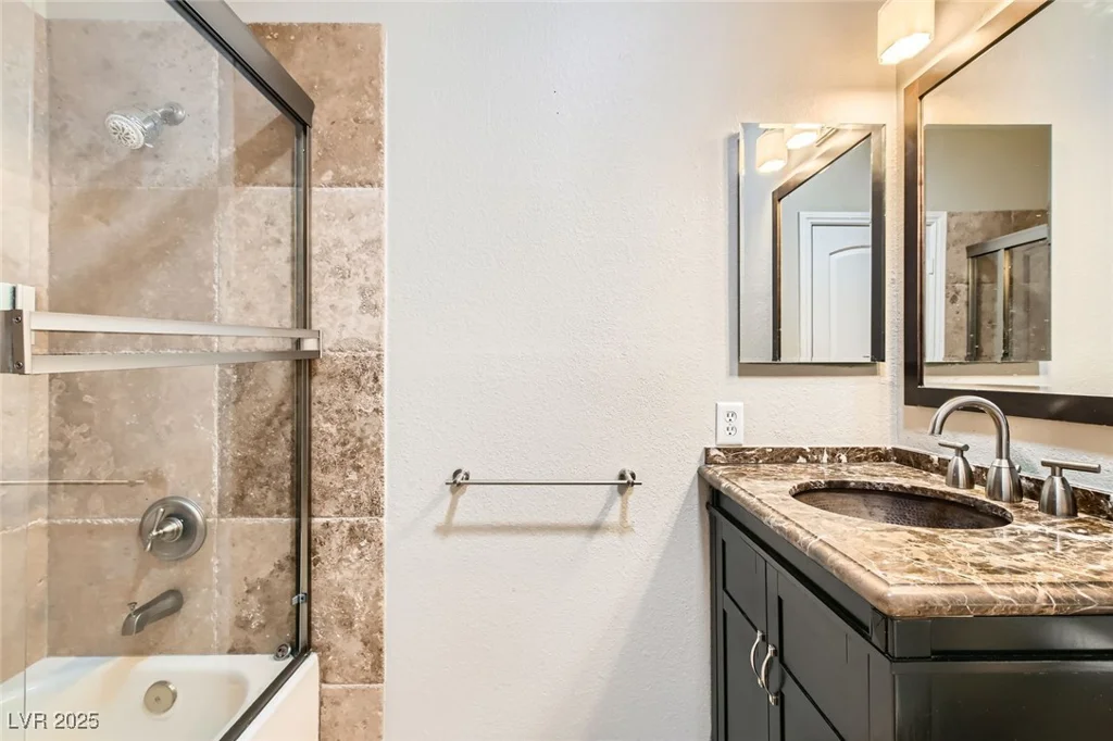 8124 Bay Harbor, Las Vegas, NV 89128