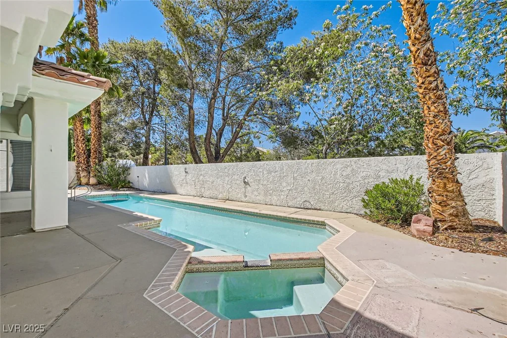 8124 Bay Harbor, Las Vegas, NV 89128