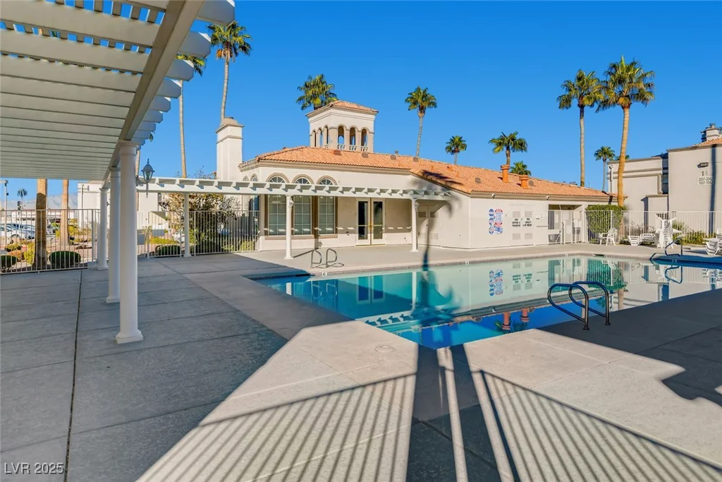8124 Bay Harbor, Las Vegas, NV 89128