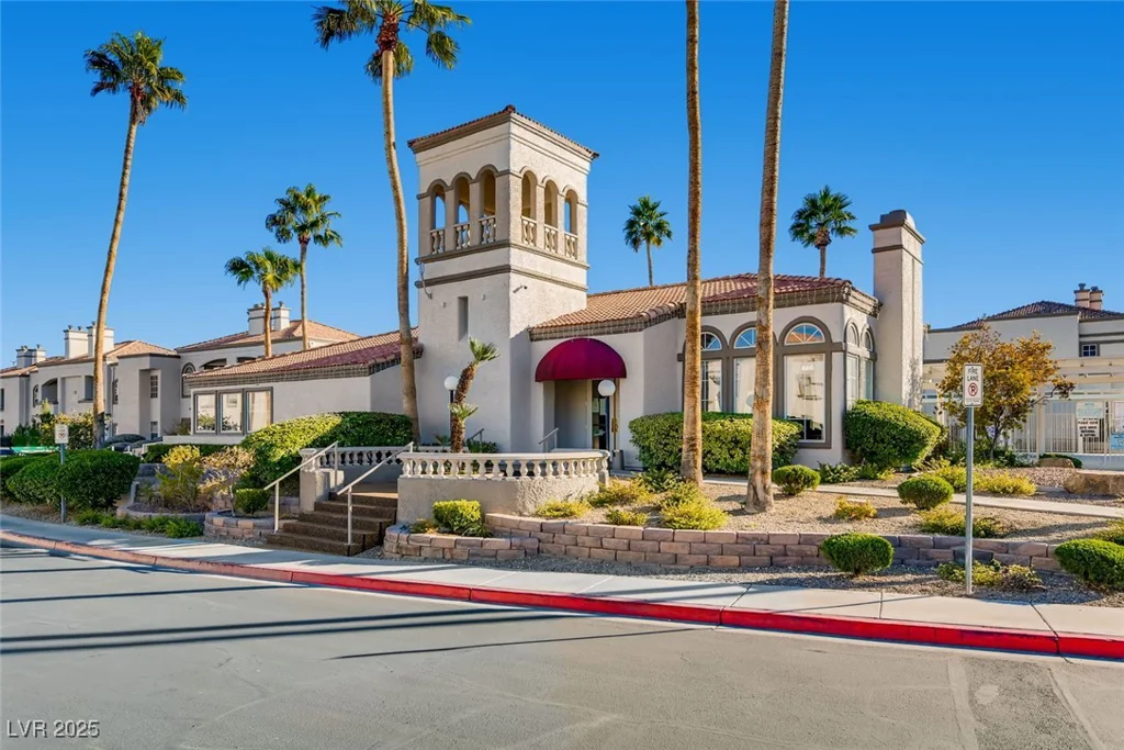 8124 Bay Harbor, Las Vegas, NV 89128