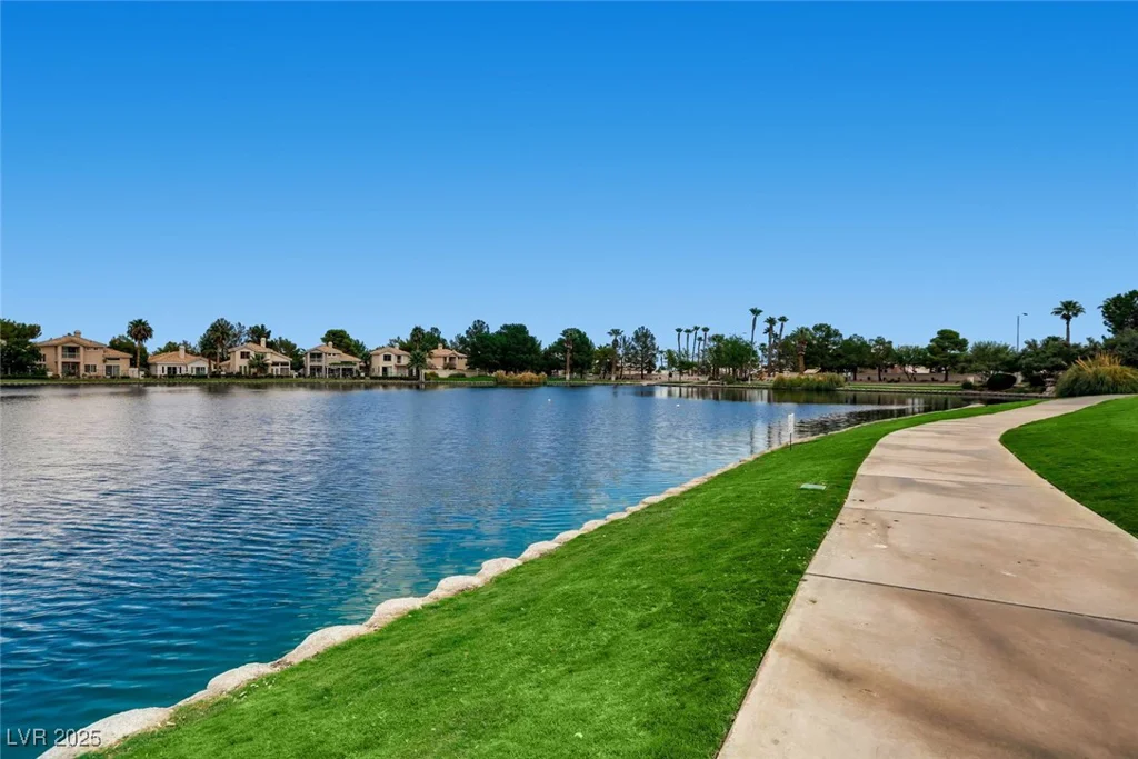 8124 Bay Harbor, Las Vegas, NV 89128