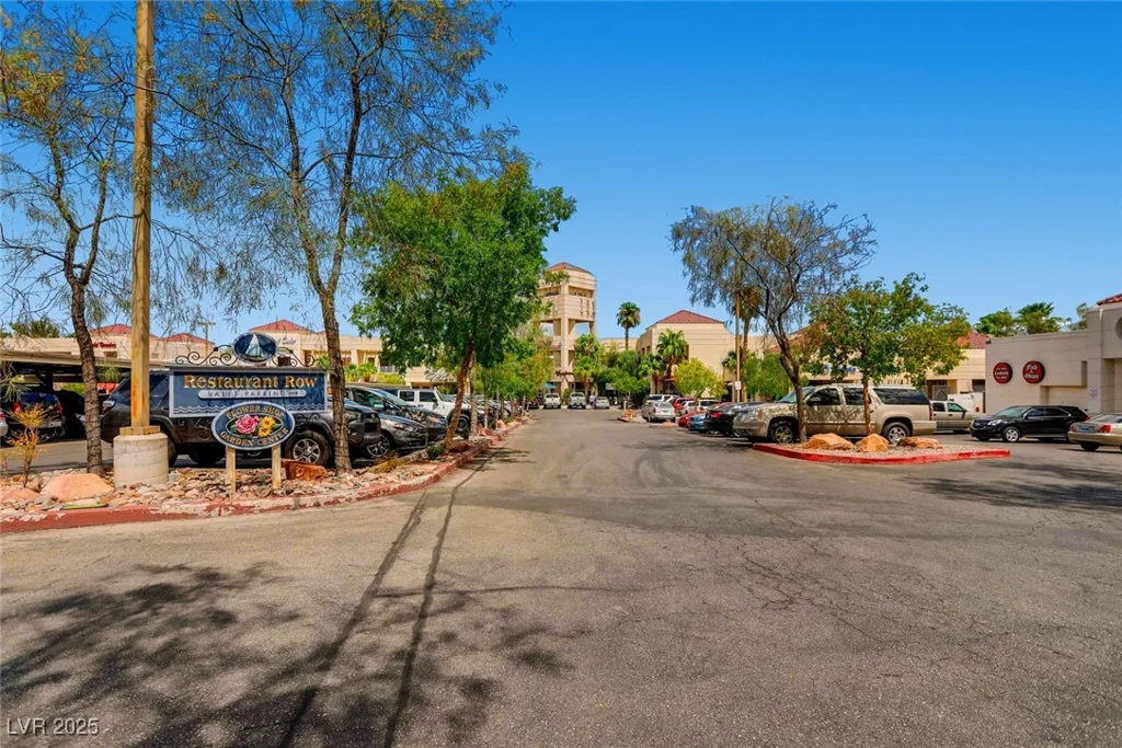 8124 Bay Harbor, Las Vegas, NV 89128