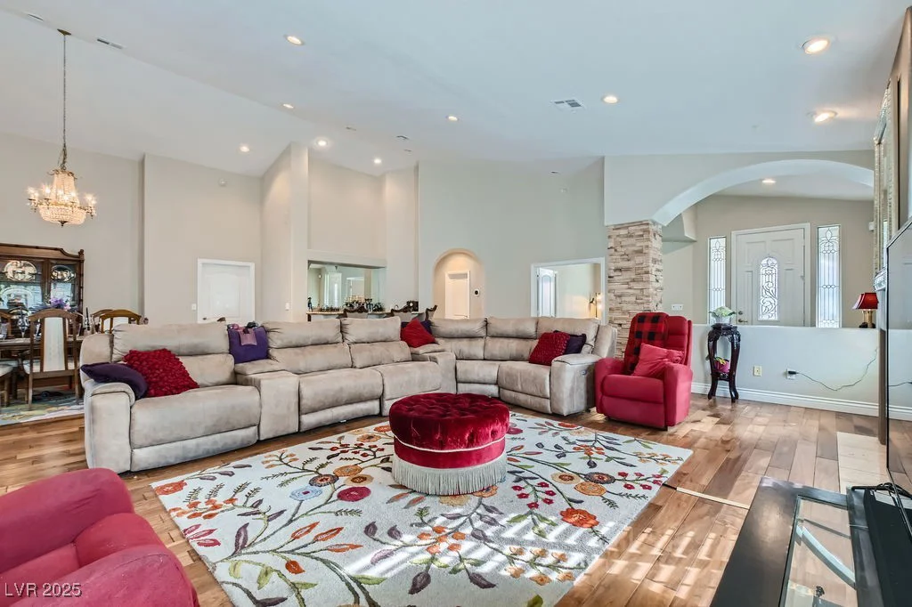 8124 Bay Harbor, Las Vegas, NV 89128