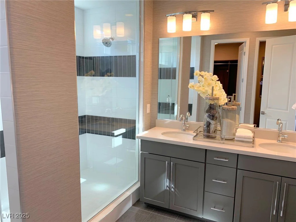 6511 Dove Point, Las Vegas, NV 89130