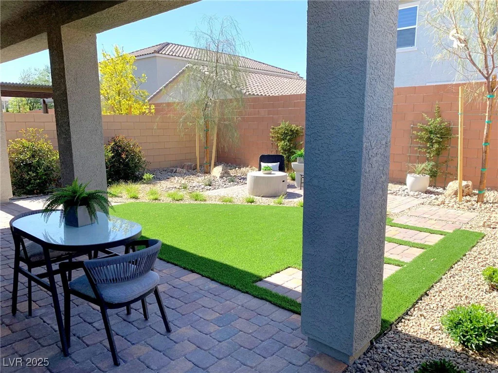 6511 Dove Point, Las Vegas, NV 89130