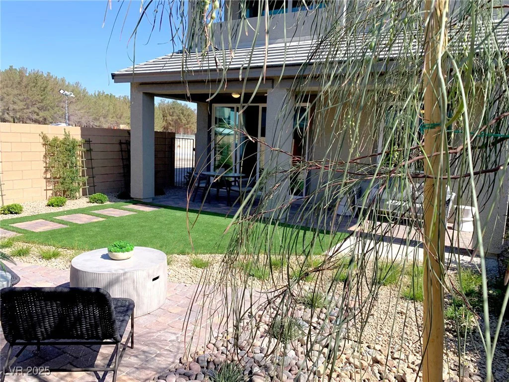 6511 Dove Point, Las Vegas, NV 89130
