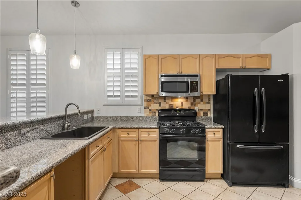 8337 Willow Basin, Las Vegas, NV 89131