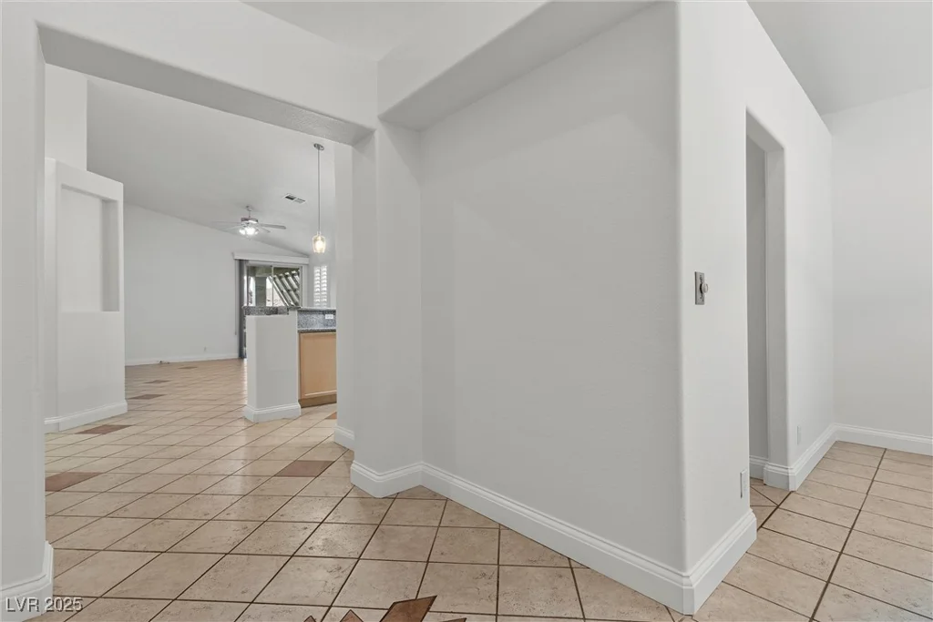 8337 Willow Basin, Las Vegas, NV 89131