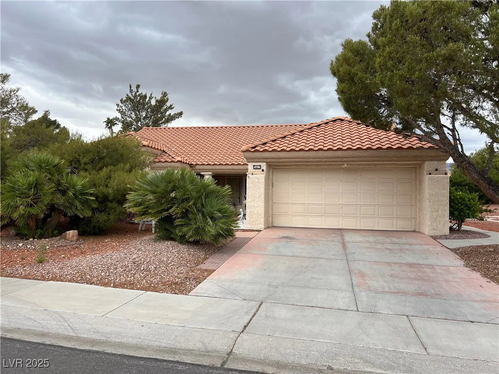 2801 Golfside, Las Vegas, NV 89134