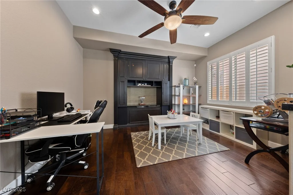 2113 Waterbury, Las Vegas, NV 89134