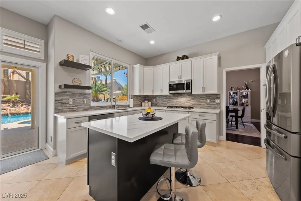 2113 Waterbury, Las Vegas, NV 89134