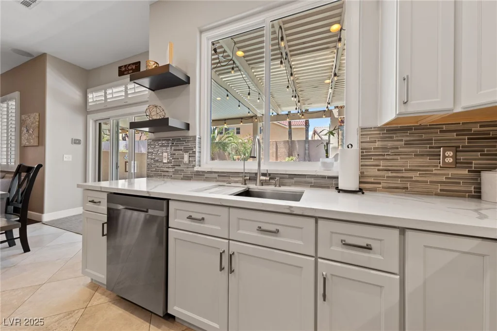 2113 Waterbury, Las Vegas, NV 89134