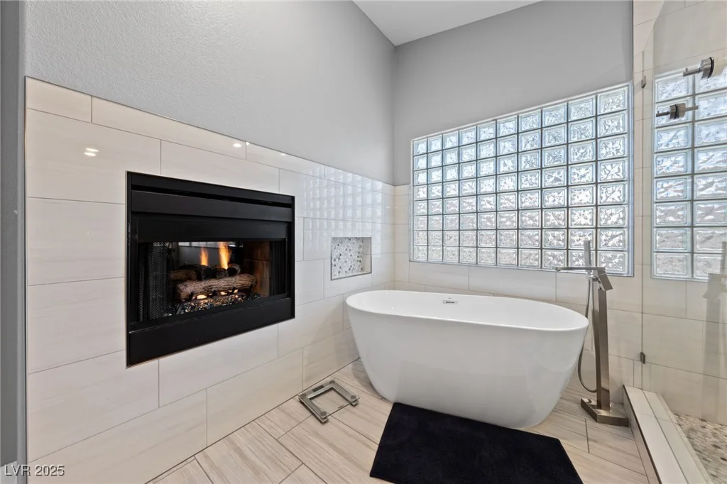 2113 Waterbury, Las Vegas, NV 89134