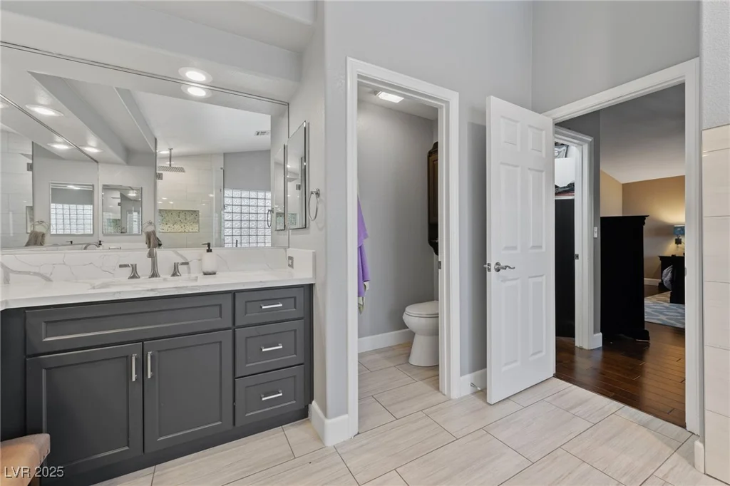 2113 Waterbury, Las Vegas, NV 89134