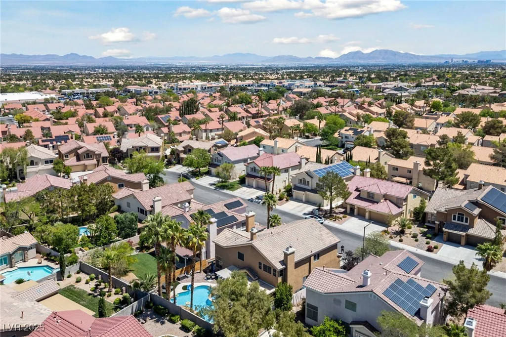 2113 Waterbury, Las Vegas, NV 89134