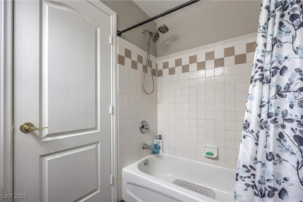 8516 Canyon Ranch, Las Vegas, NV 89131