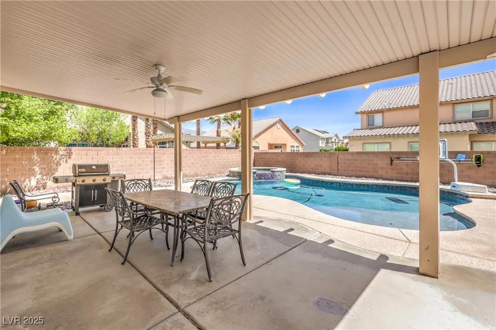 8516 Canyon Ranch, Las Vegas, NV 89131