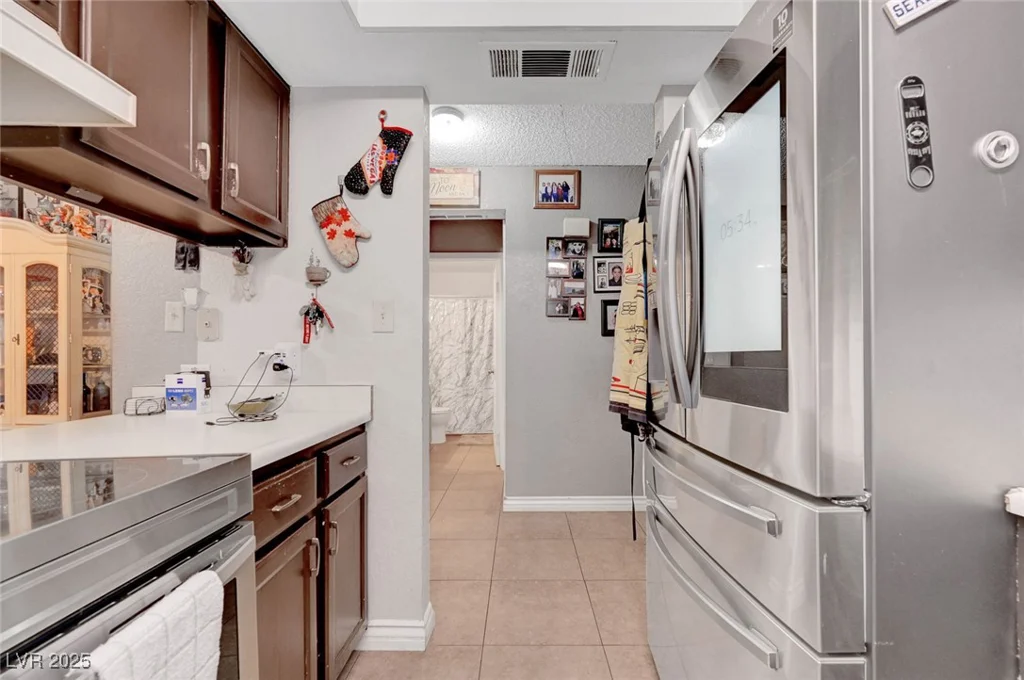 1060 Neil Armstrong, Las Vegas, NV 89145