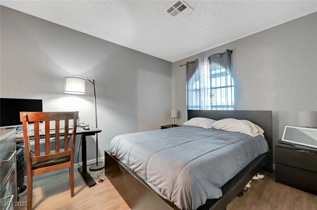 1060 Neil Armstrong, Las Vegas, NV 89145