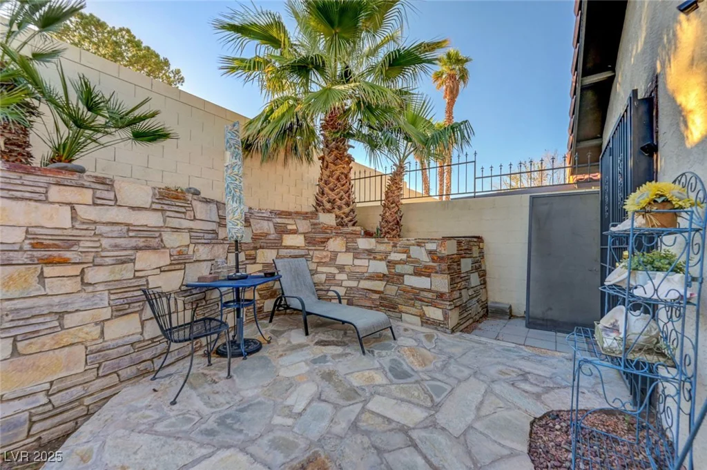 1060 Neil Armstrong, Las Vegas, NV 89145