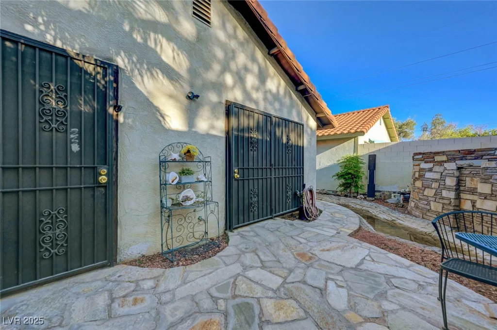 1060 Neil Armstrong, Las Vegas, NV 89145