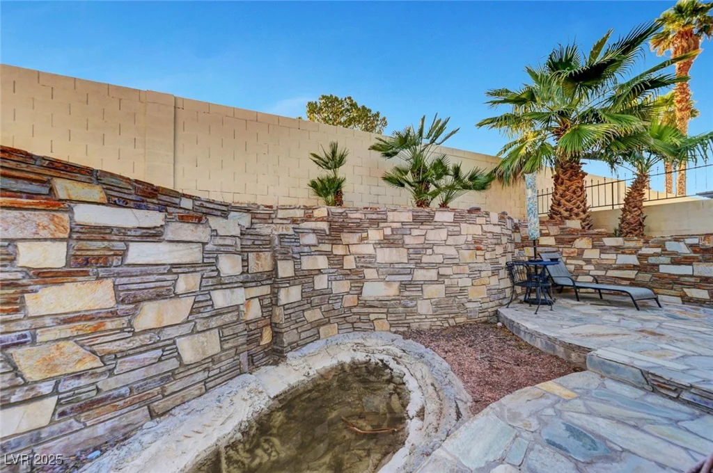 1060 Neil Armstrong, Las Vegas, NV 89145
