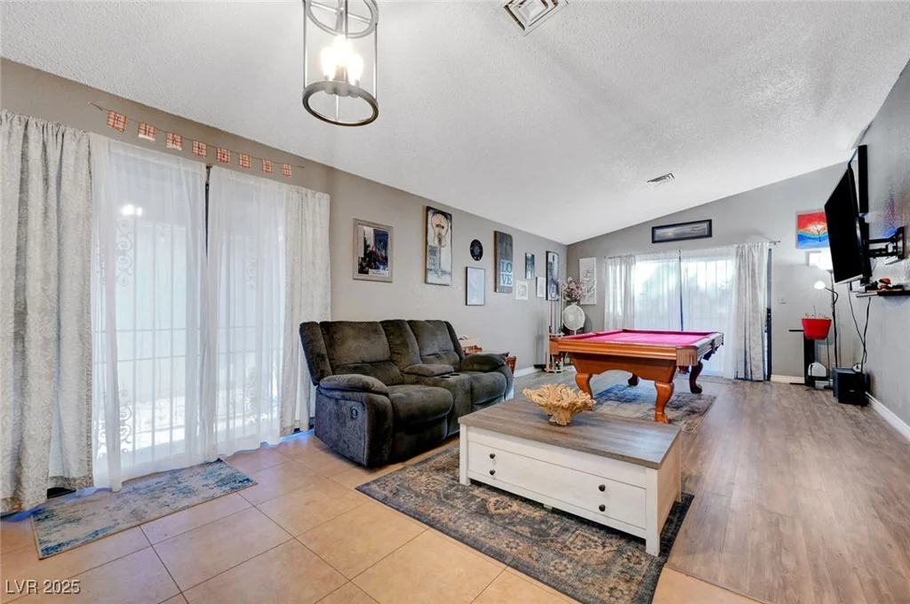 1060 Neil Armstrong, Las Vegas, NV 89145