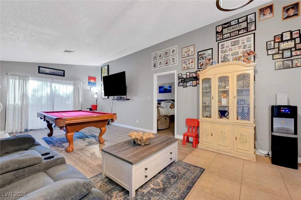 1060 Neil Armstrong, Las Vegas, NV 89145