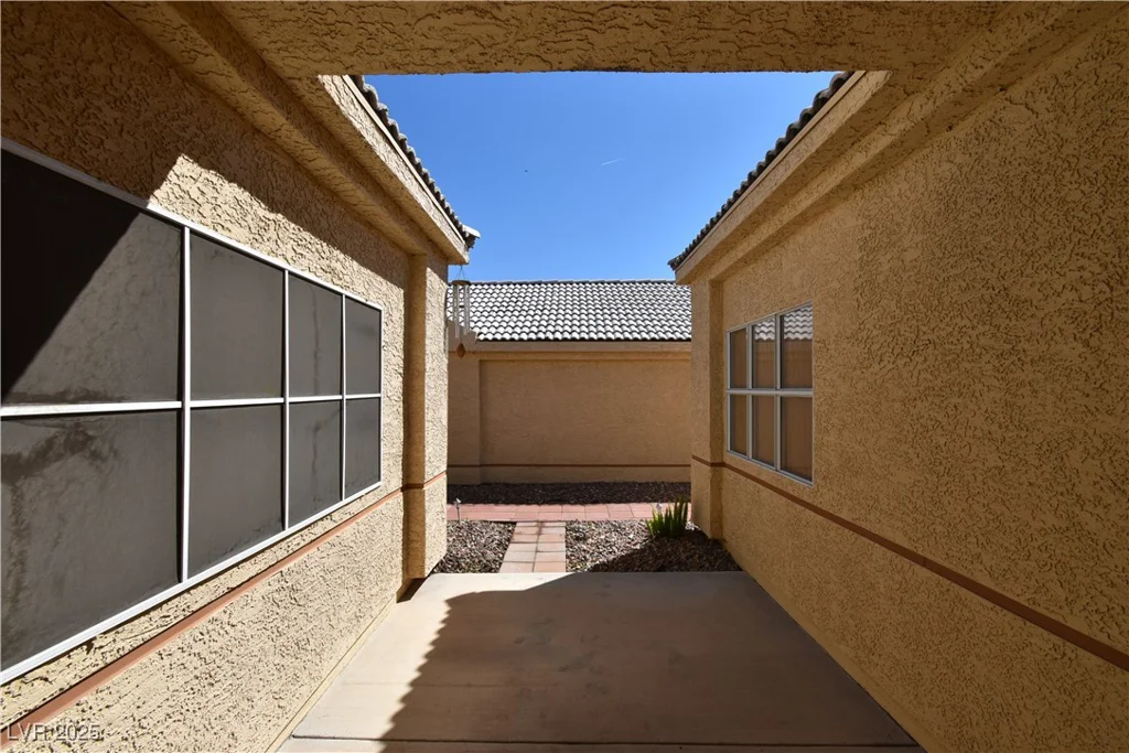 325 Wild Plum, Las Vegas, NV 89107