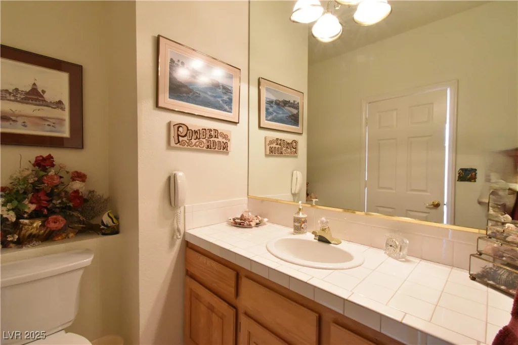 325 Wild Plum, Las Vegas, NV 89107