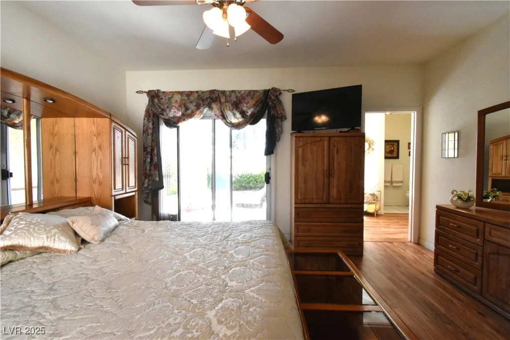 325 Wild Plum, Las Vegas, NV 89107