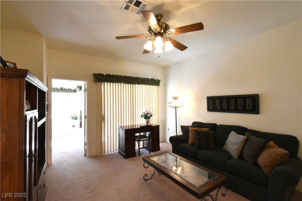 325 Wild Plum, Las Vegas, NV 89107