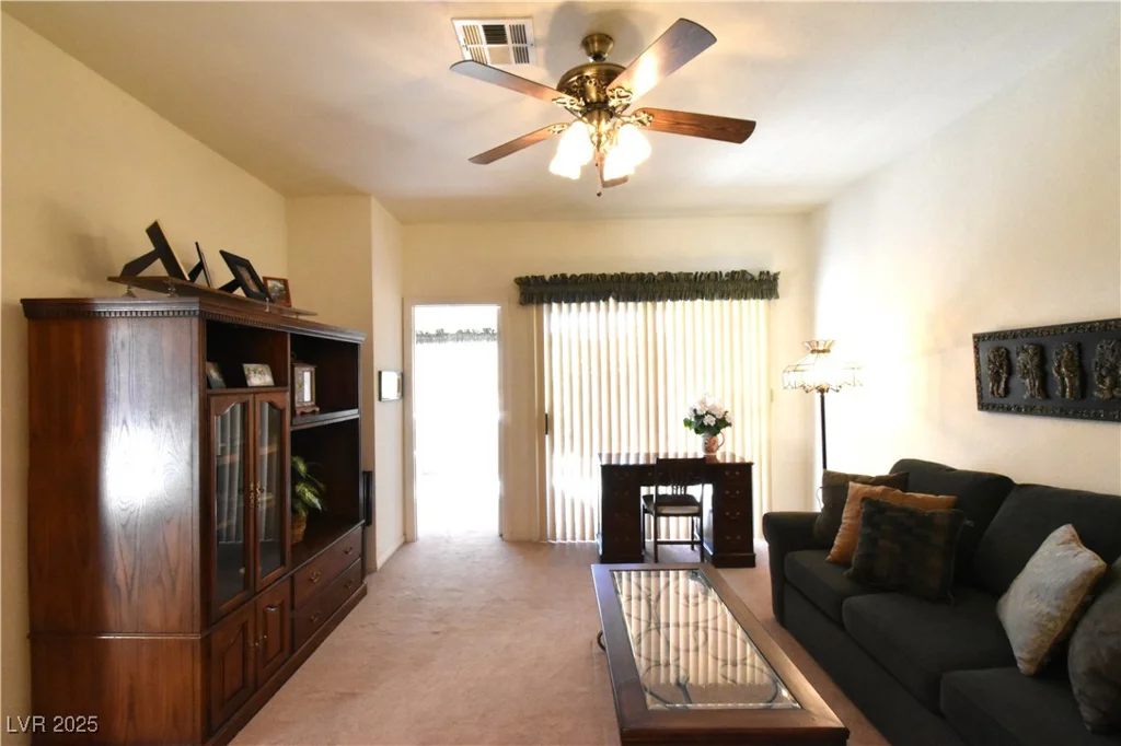 325 Wild Plum, Las Vegas, NV 89107