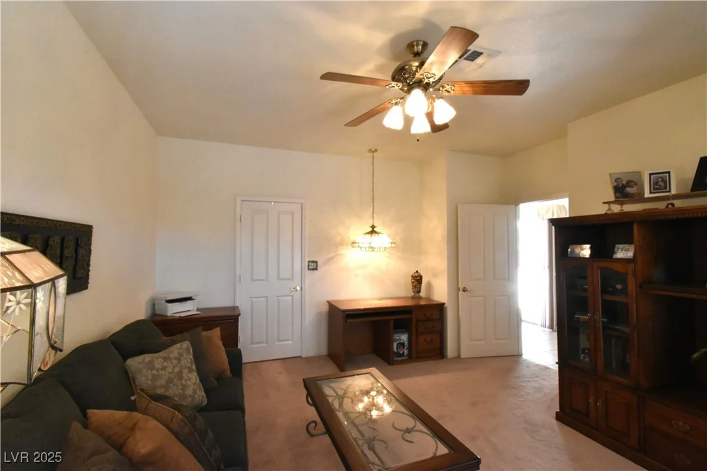 325 Wild Plum, Las Vegas, NV 89107