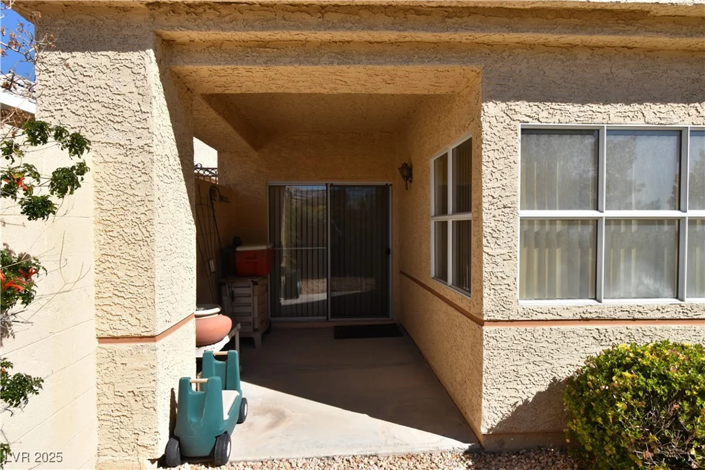 325 Wild Plum, Las Vegas, NV 89107