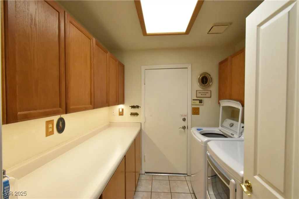 325 Wild Plum, Las Vegas, NV 89107