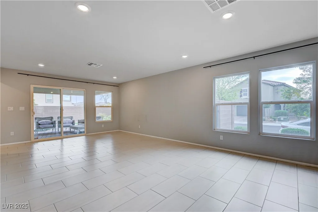 7052 Blissful Peak, North Las Vegas, NV 89084