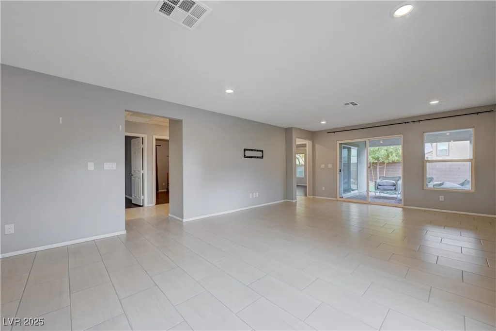 7052 Blissful Peak, North Las Vegas, NV 89084