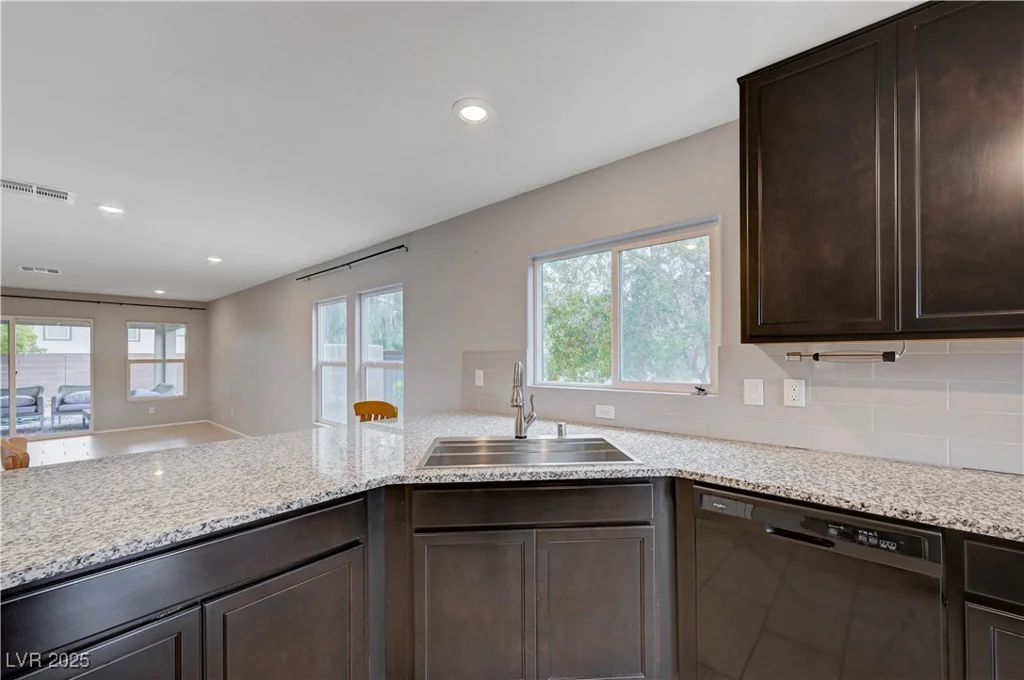 7052 Blissful Peak, North Las Vegas, NV 89084