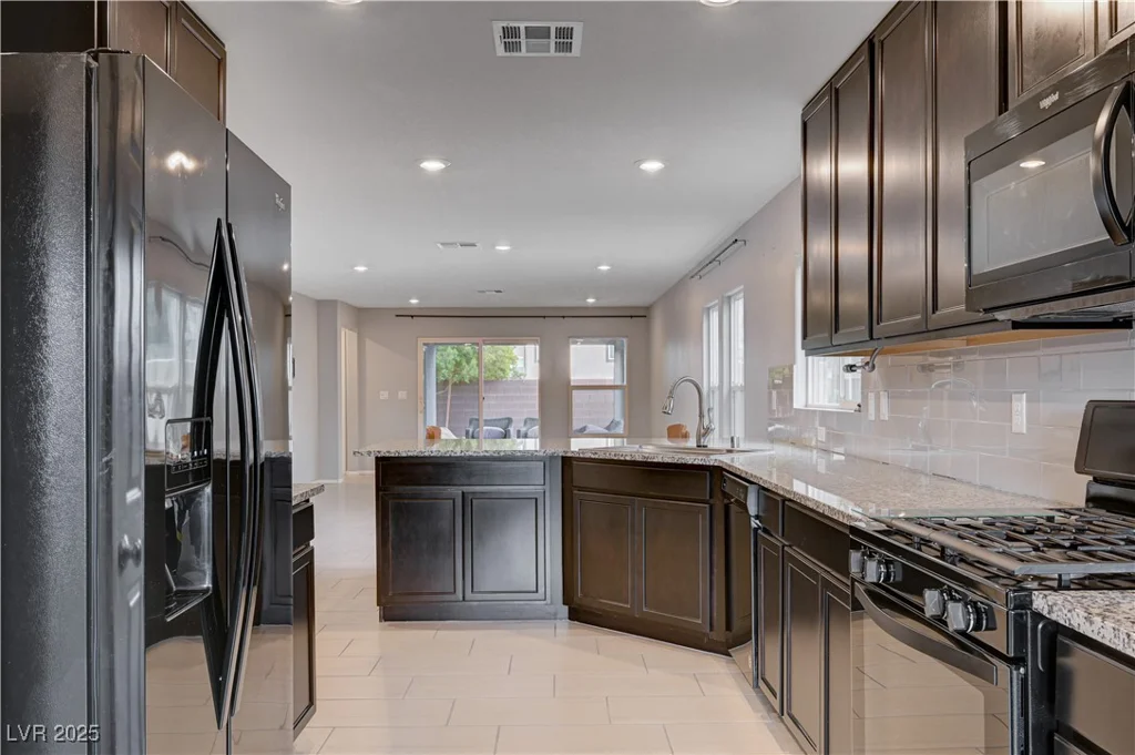 7052 Blissful Peak, North Las Vegas, NV 89084