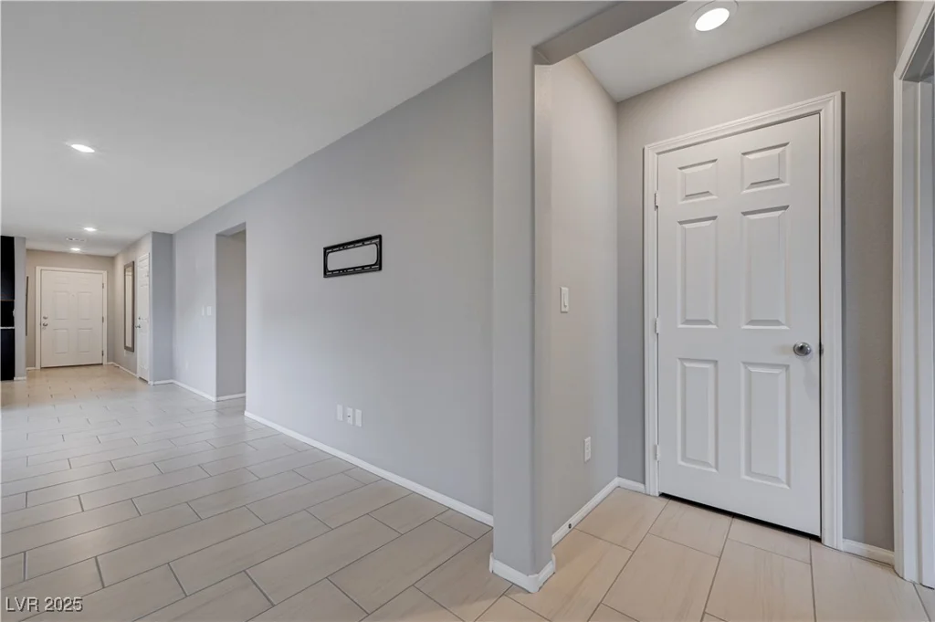7052 Blissful Peak, North Las Vegas, NV 89084