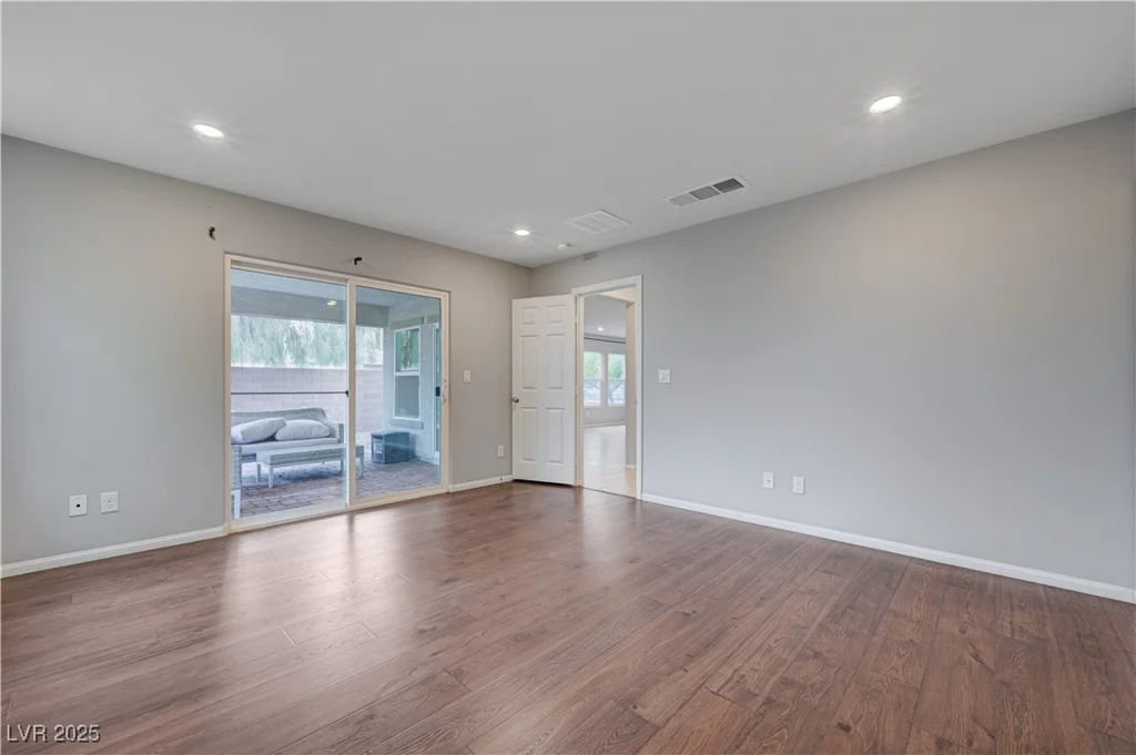 7052 Blissful Peak, North Las Vegas, NV 89084