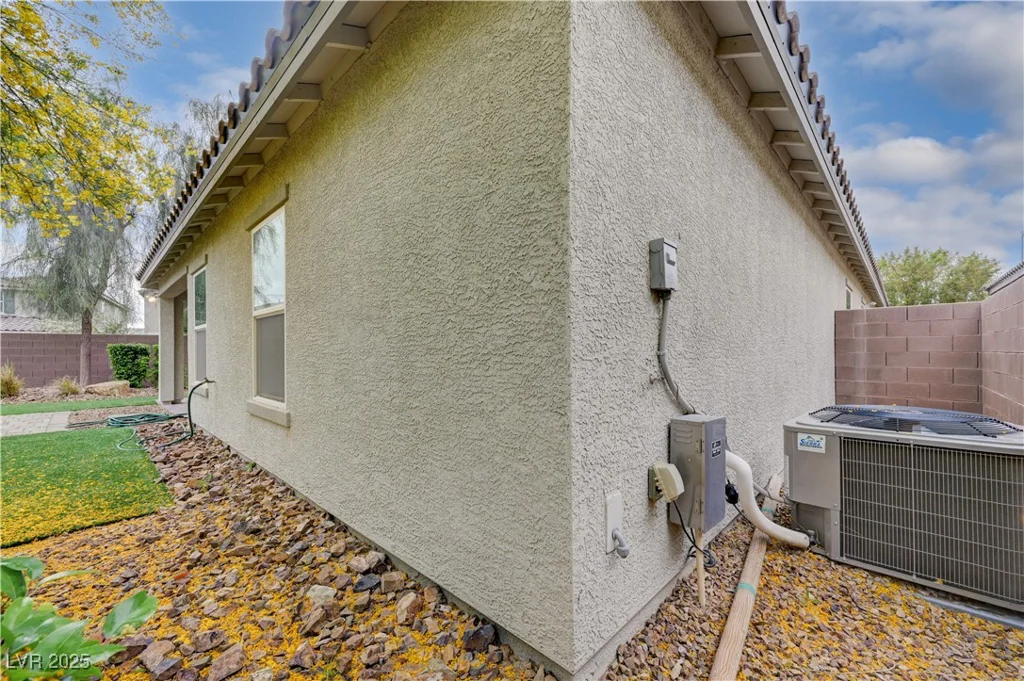 7052 Blissful Peak, North Las Vegas, NV 89084