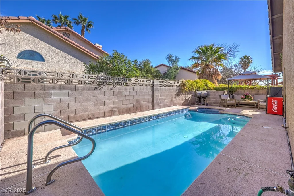 6408 Deadwood, Las Vegas, NV 89108