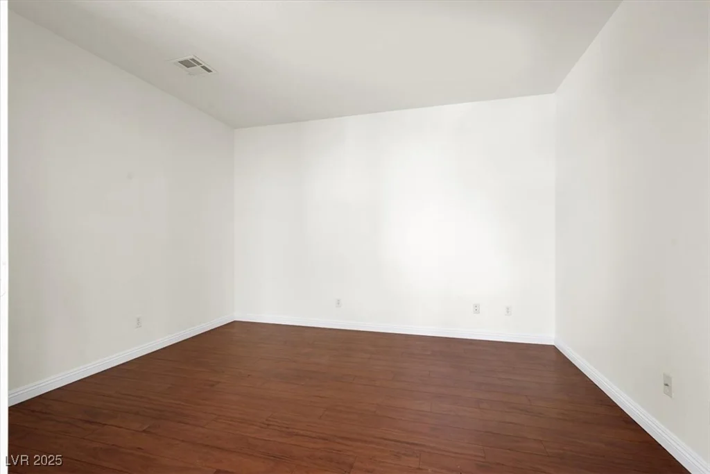 6032 Red Glitter, North Las Vegas, NV 89031