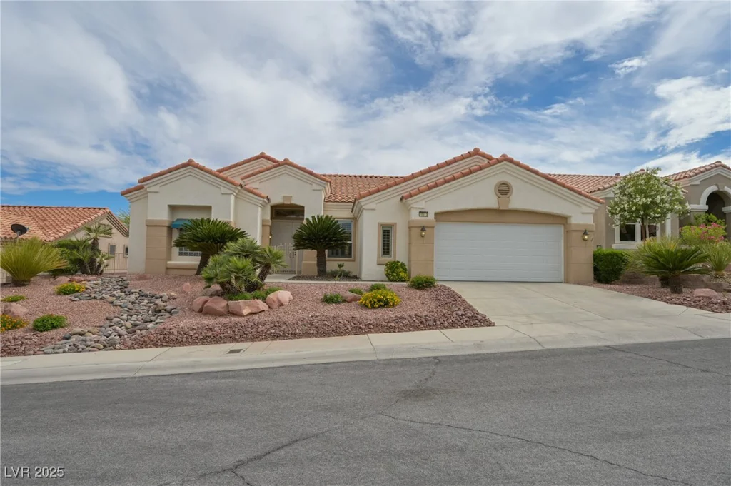 10513 Longwood, Las Vegas, NV 89134